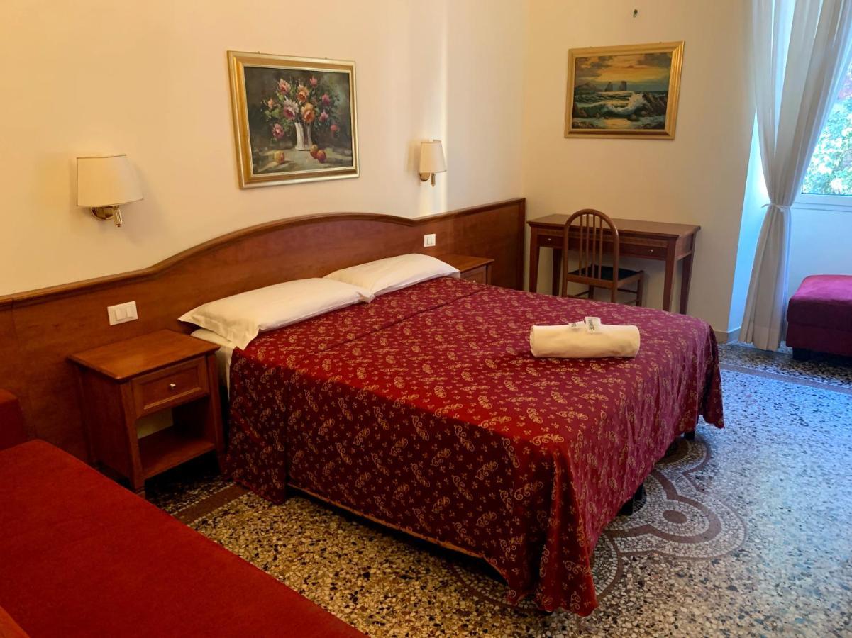 Paramount Rome Luaran gambar
