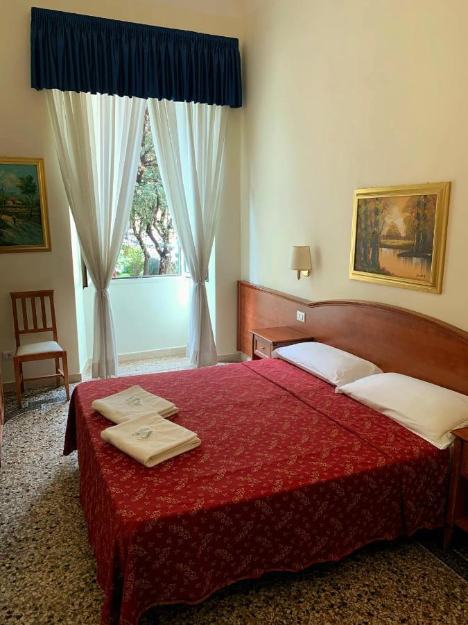 Paramount Rome Luaran gambar